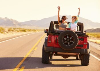 DUBAIwebzine यूएई रोड ट्रिप्स में शरद ऋतु के सप्ताहांत