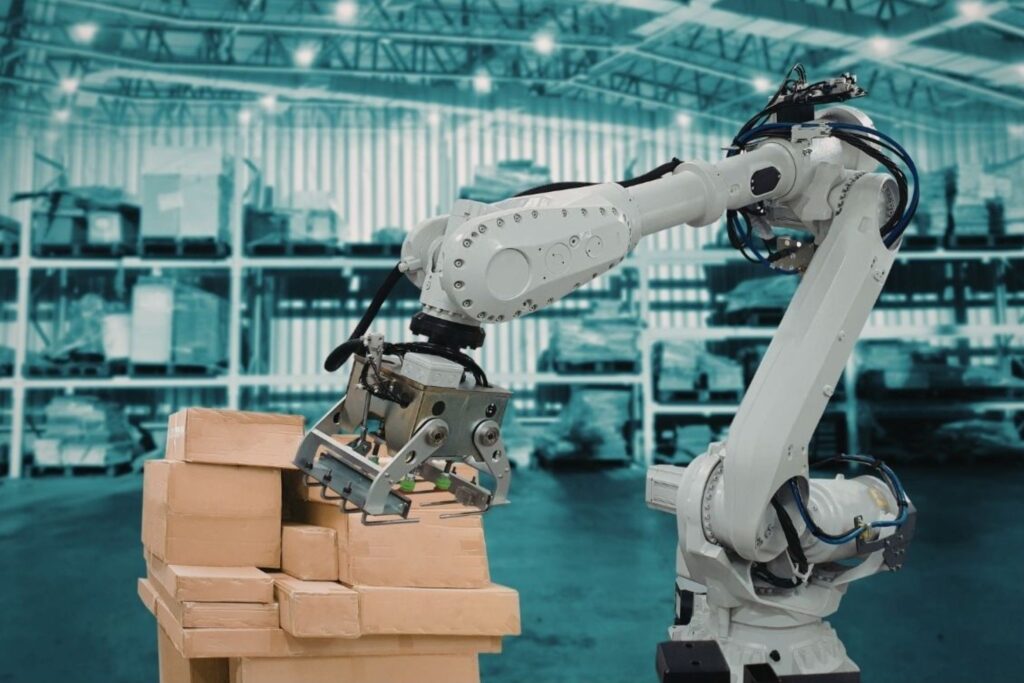 कुशल वेयरहाउस संचालन के लिए स्वचालित आपूर्ति श्रृंखला प्रौद्योगिकी के साथ दुबई लॉजिस्टिक्स हब