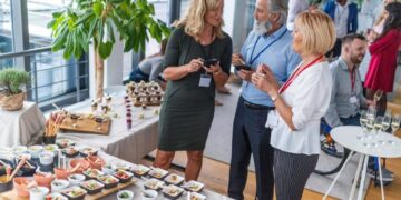 Hall d'exposition Gulfood présentant les opportunités de commerce alimentaire international et d'investissement à Dubaï