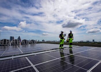 Skyline de Dubaï représentant la vision d'investissement dans l'énergie propre et verte de l'avenir