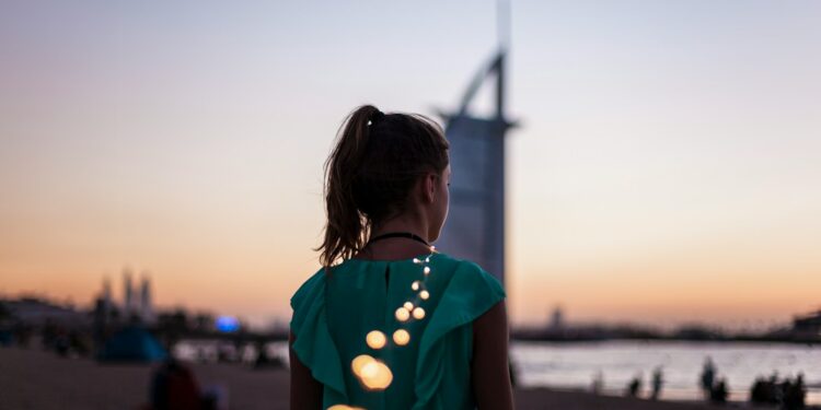 Refill stations in Dubai malls, mapped - photo 1 Woman using refill stations inside Dubai Mall