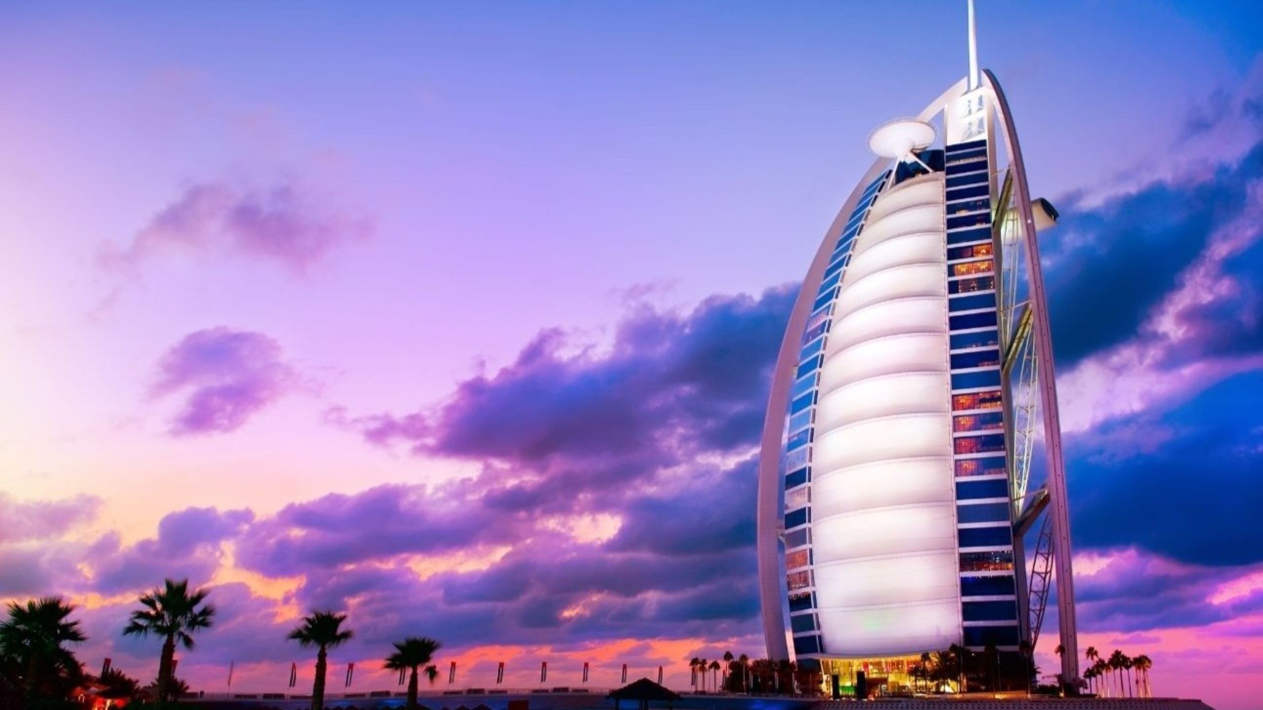 Burj Al Arab hotel torre con forma de vela en Jumeirah Beach Dubái punto de referencia de lujo
